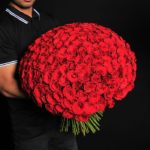 300_red_rose_bouquet_1_