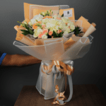 admirable_handbouquet_of_mix_flowers