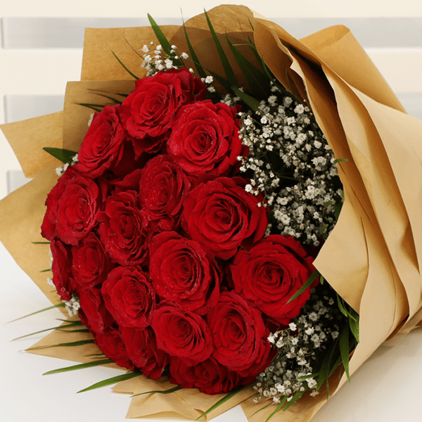 Hand Bouquet of Red Roses online