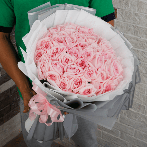 Pink Roses bouquet