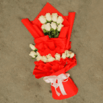hand_bouquet_of_heartfelt_white_roses_2