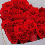 red_roses_in_heart_shaped_marbled_box_2