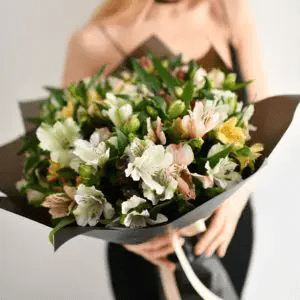 Alstroemeria Friendship Day Flower Bouquet
